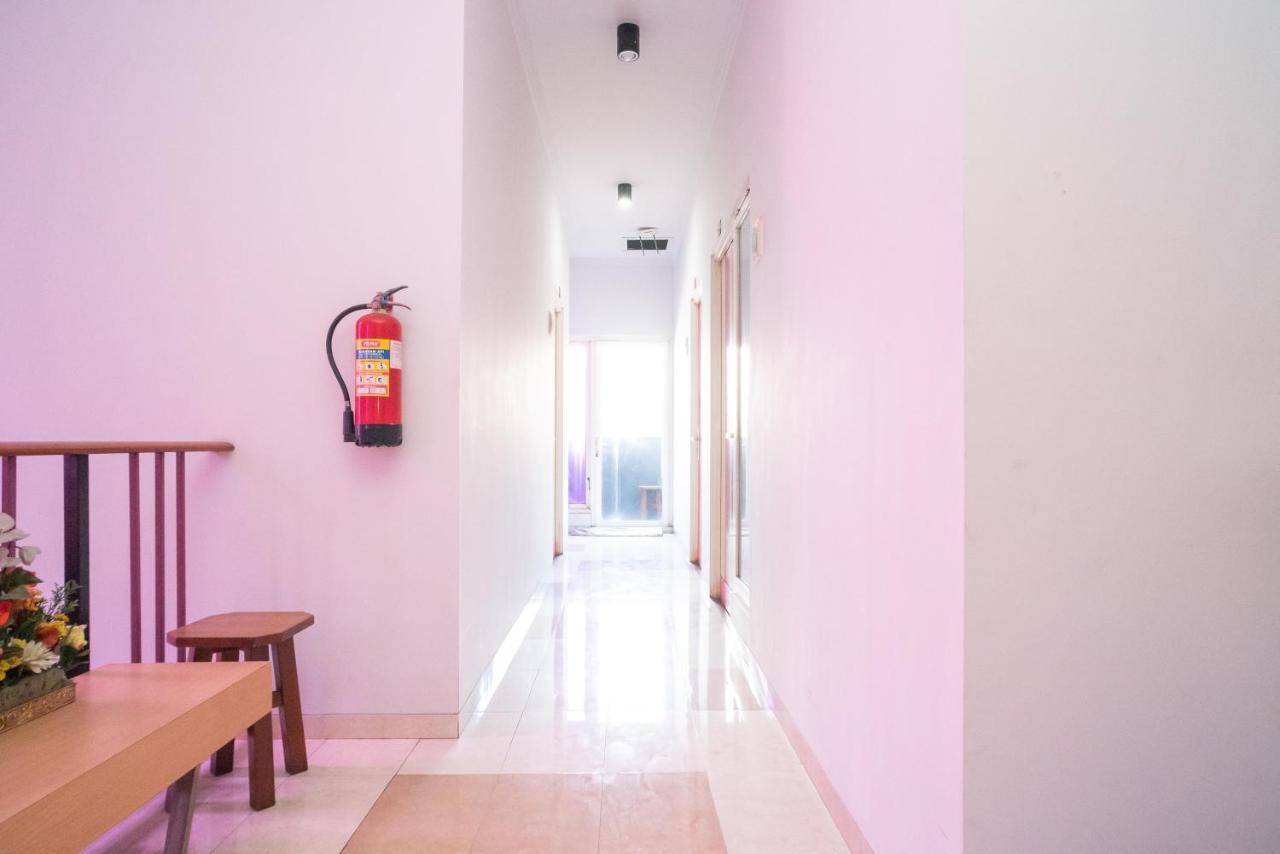 Urbanview Hotel Fiffa Kauman مالانغ المظهر الخارجي الصورة