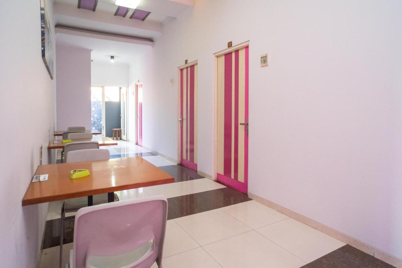 Urbanview Hotel Fiffa Kauman مالانغ المظهر الخارجي الصورة